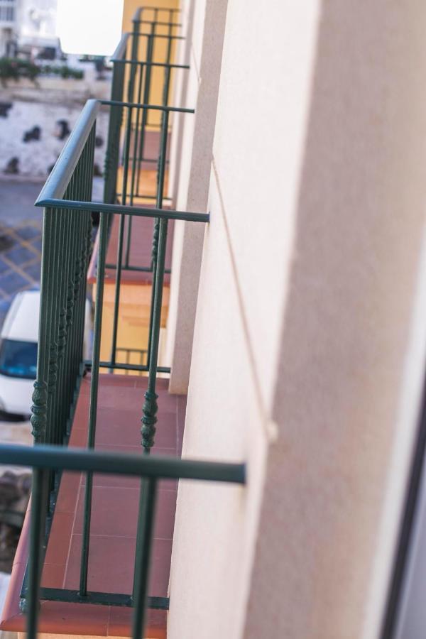 Apartamentos Vicenta Playa Carihuela توريمولينوس المظهر الخارجي الصورة